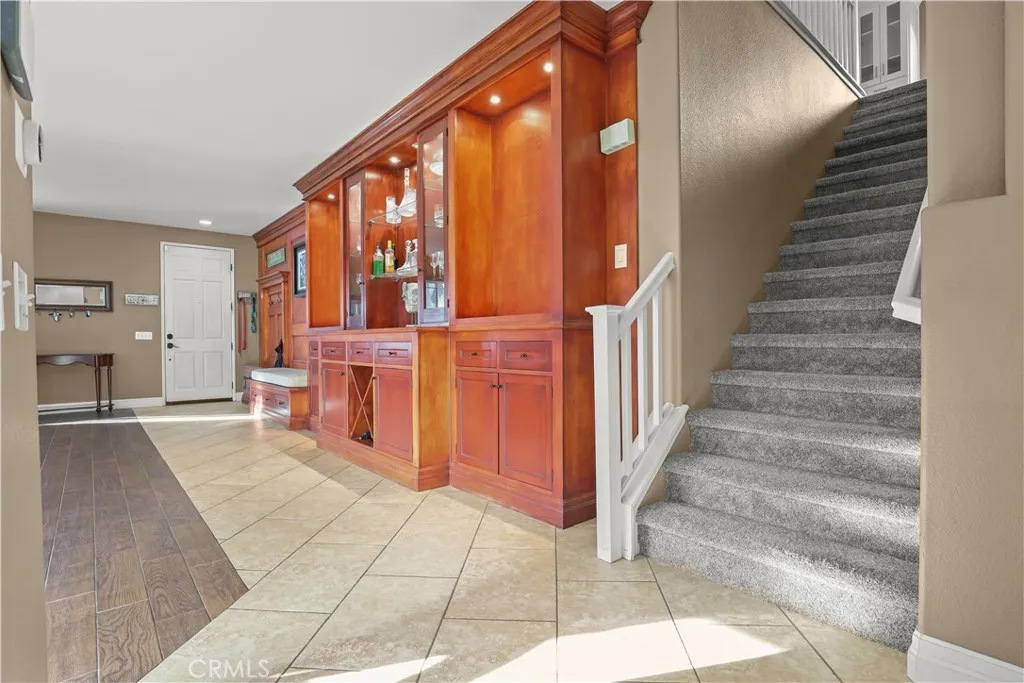 29724 Castlebury, Castaic, California 91384 home-pic-13