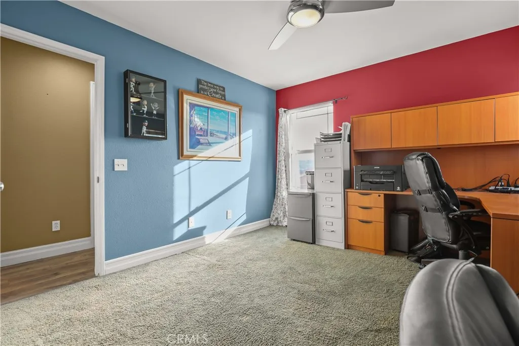 29724 Castlebury, Castaic, California 91384 home-pic-41