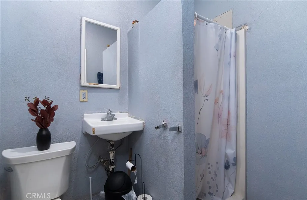 3980 Platt, Lynwood, California 90262 home-pic-21