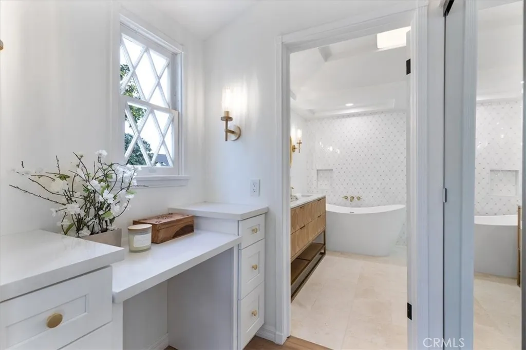 3961 Hepburn Avenue, Los Angeles, California 90008 home-pic-29