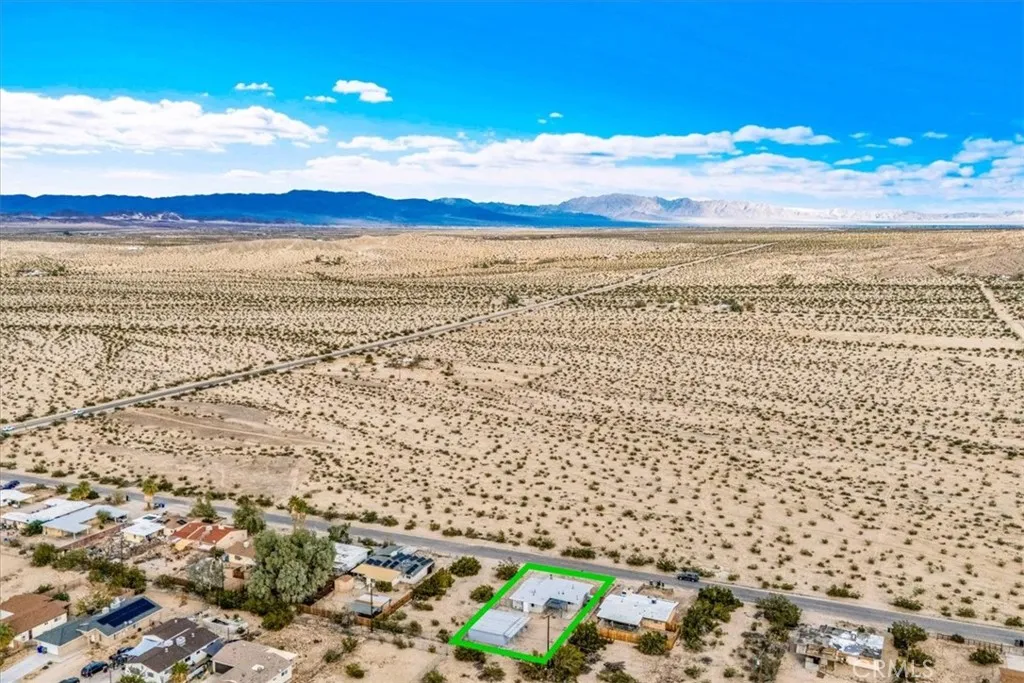6636 Sahara, 29 Palms, California 92277 home-pic-2