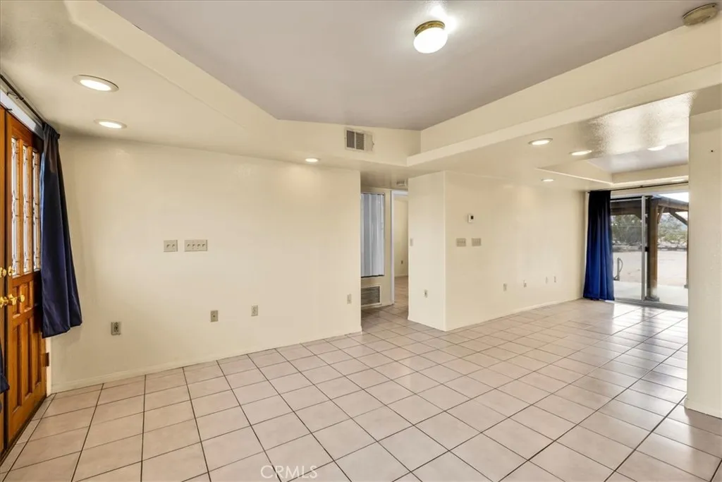 6636 Sahara, 29 Palms, California 92277 home-pic-7