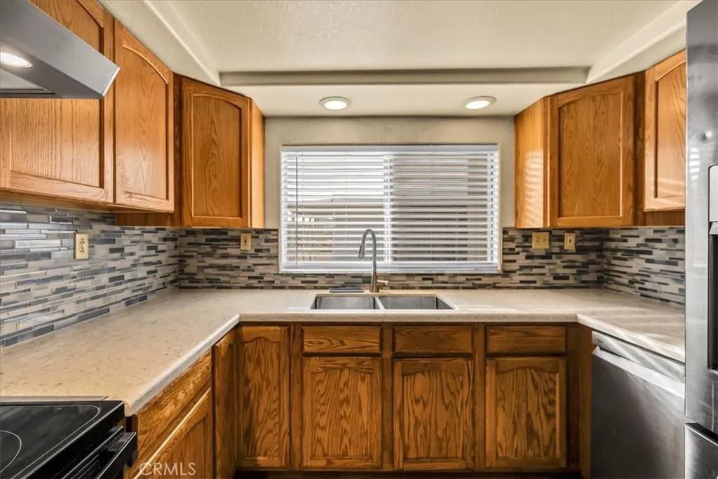 6636 Sahara, 29 Palms, California 92277 home-pic-13
