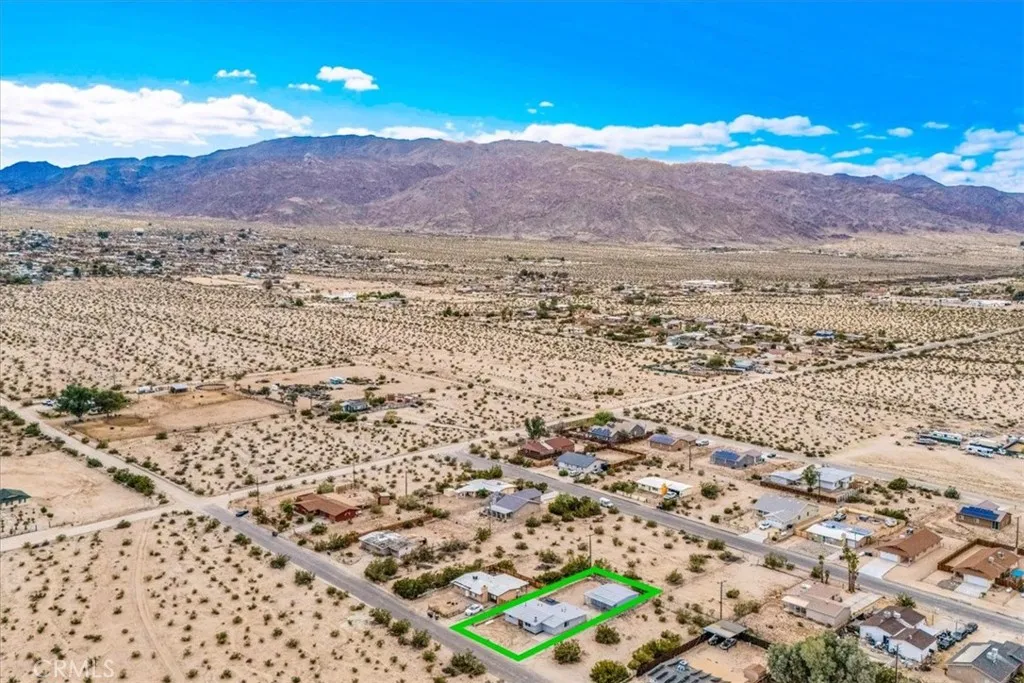 6636 Sahara, 29 Palms, California 92277 home-pic-37