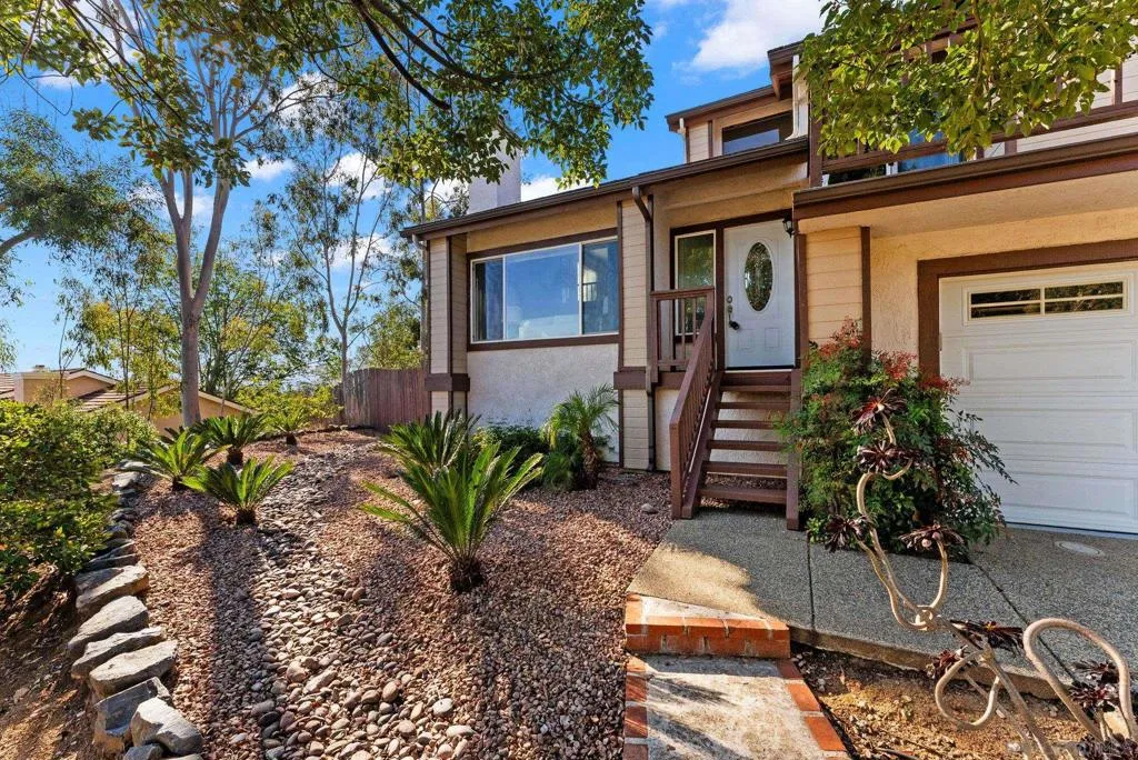 1509 Rimrock Dr, Escondido, California 92027 home-pic-45
