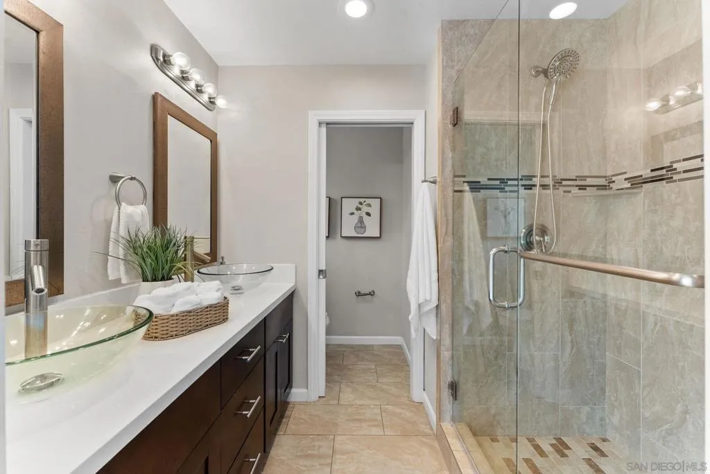 1509 Rimrock Dr, Escondido, California 92027 home-pic-31