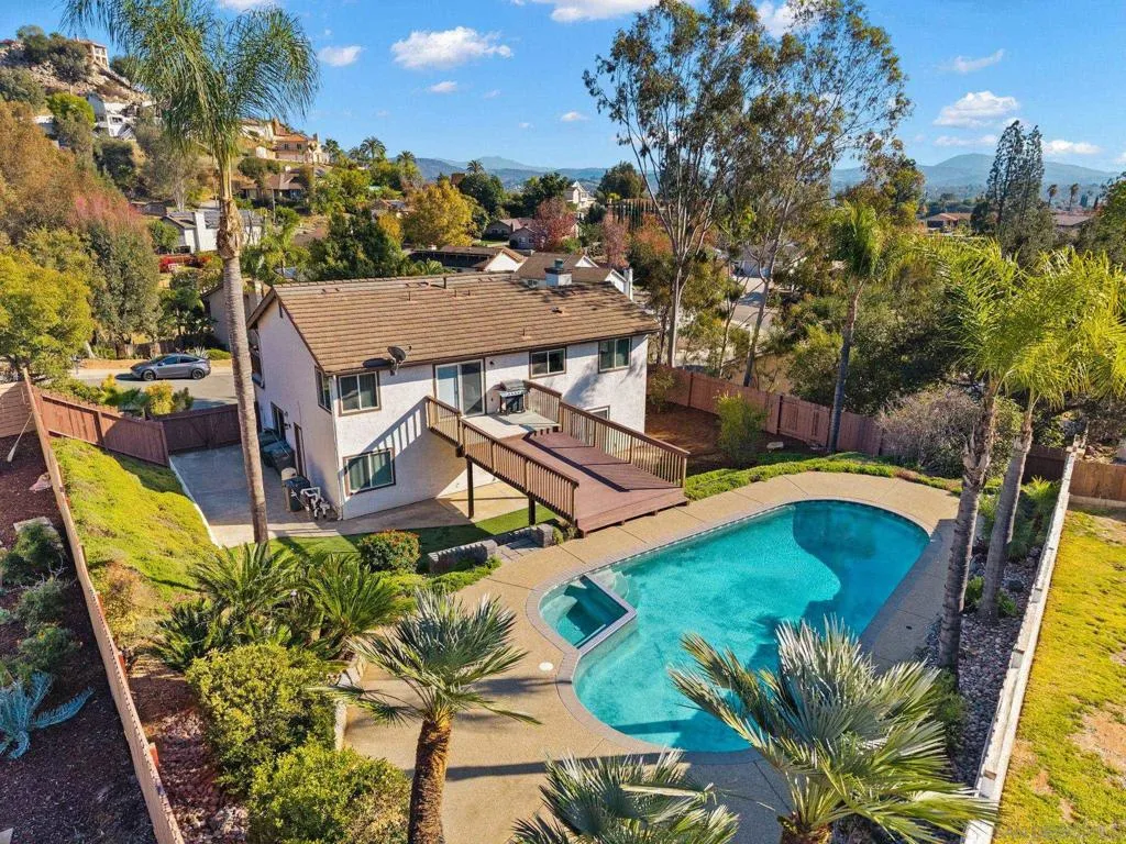 1509 Rimrock Dr, Escondido, California 92027 home-pic-37