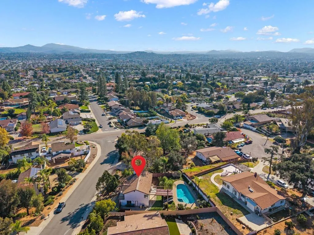 1509 Rimrock Dr, Escondido, California 92027 home-pic-43