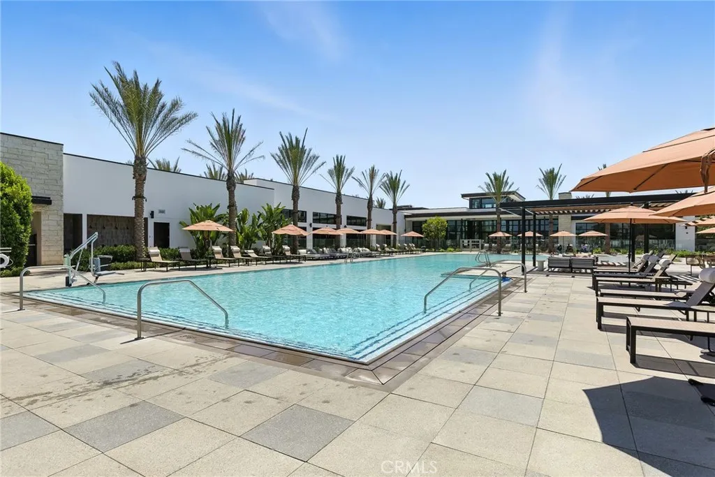 25 Remy Lane, Montebello, California 90640 home-pic-37