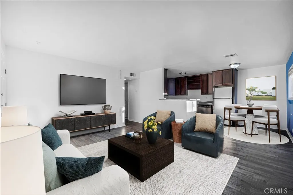5224 Denny Avenue 209, North Hollywood, California 91601 home-pic-7