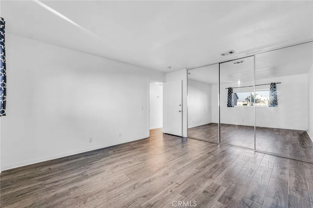 5224 Denny Avenue 209, North Hollywood, California 91601 home-pic-18