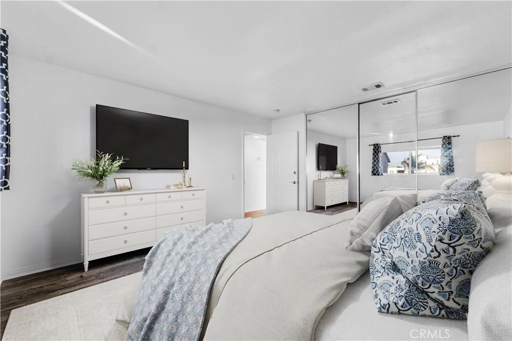 5224 Denny Avenue 209, North Hollywood, California 91601 home-pic-19
