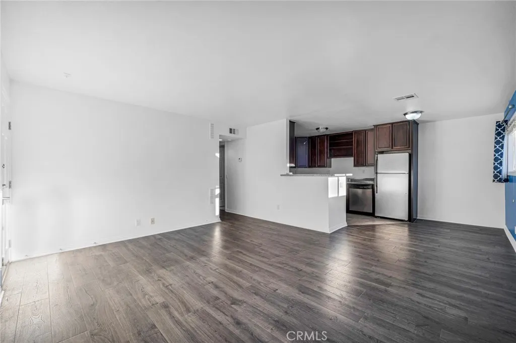 5224 Denny Avenue 209, North Hollywood, California 91601 home-pic-6