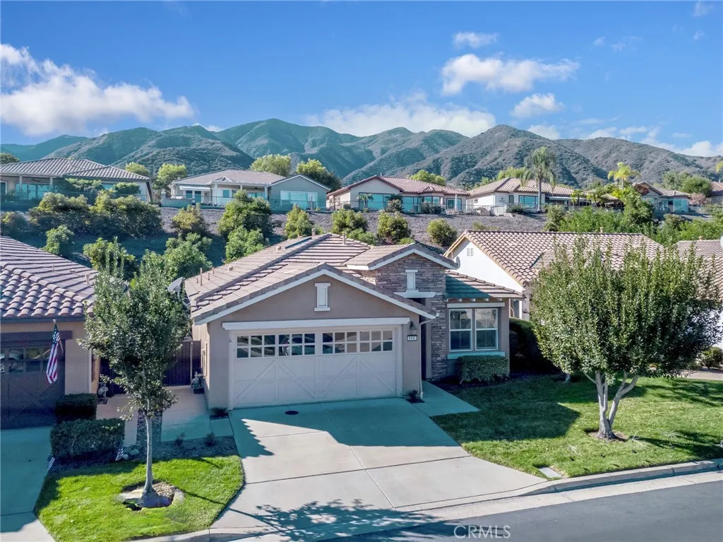9141 Filaree Court, Corona, California 92883 home-pic-2