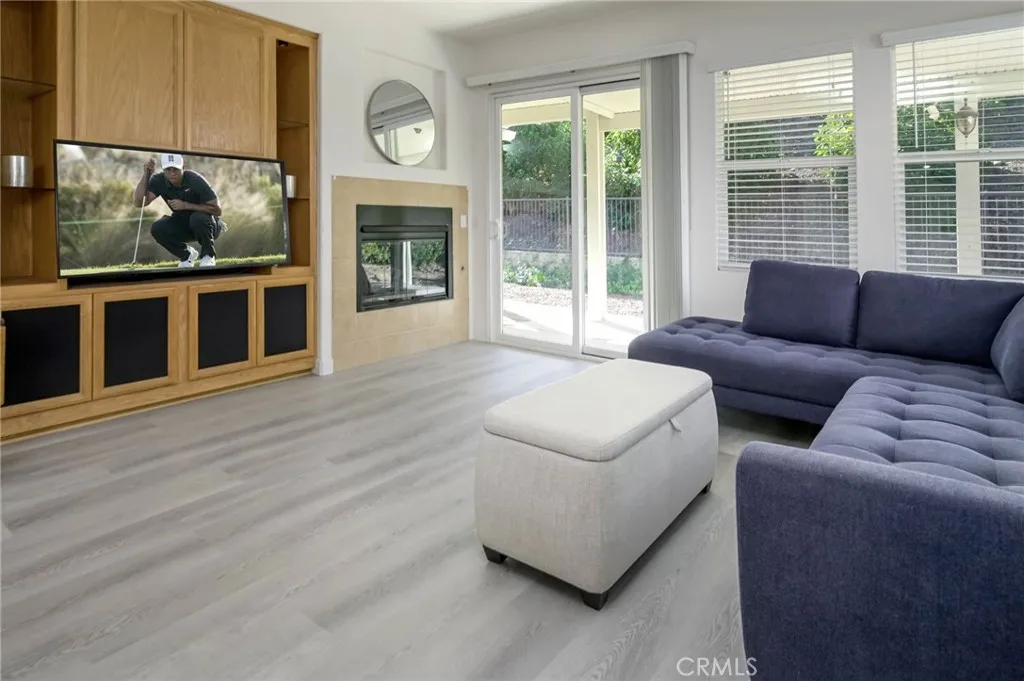 9141 Filaree Court, Corona, California 92883 home-pic-15