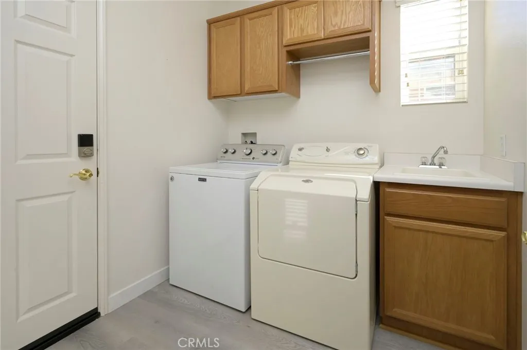 9141 Filaree Court, Corona, California 92883 home-pic-29