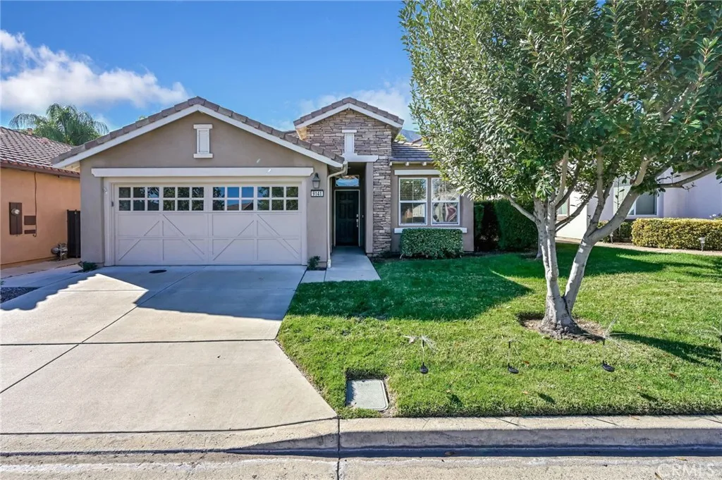 9141 Filaree Court, Corona, California 92883 home-pic-3