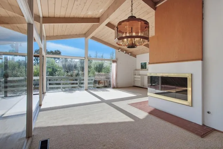 6121 La Pintura, La Jolla, California 92037