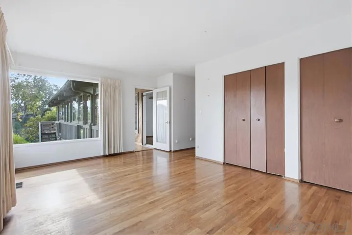 6121 La Pintura, La Jolla, California 92037