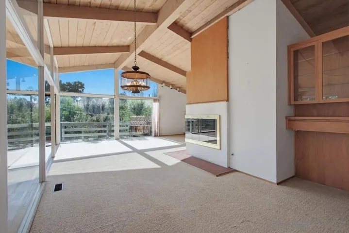 6121 La Pintura, La Jolla, California 92037