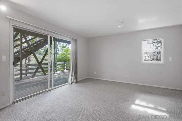 6121 La Pintura, La Jolla, California 92037