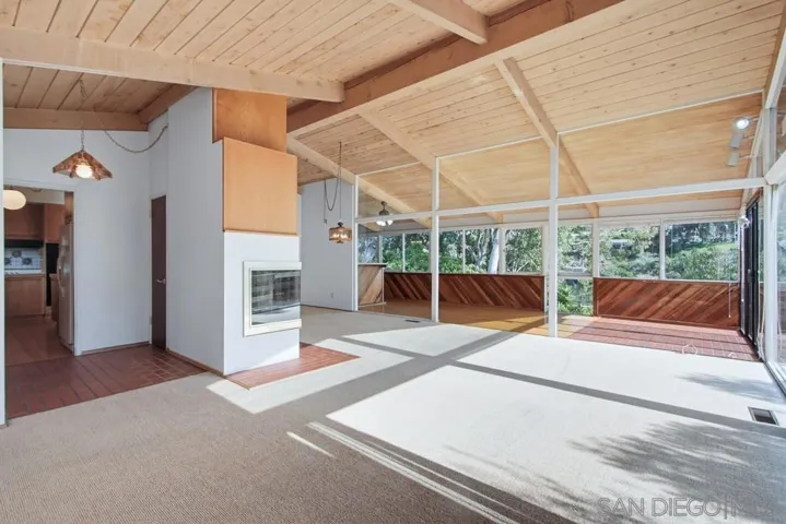 6121 La Pintura, La Jolla, California 92037
