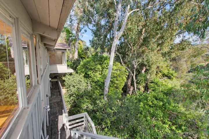 6121 La Pintura, La Jolla, California 92037