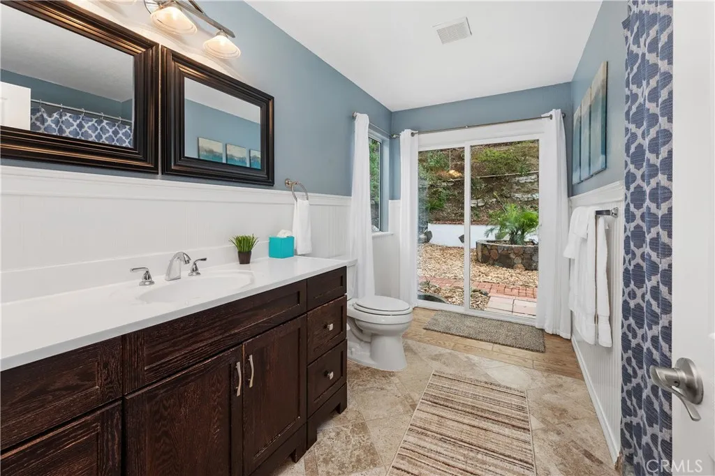 10526 Rainbrook Drive, Fallbrook, California 92028 home-pic-25