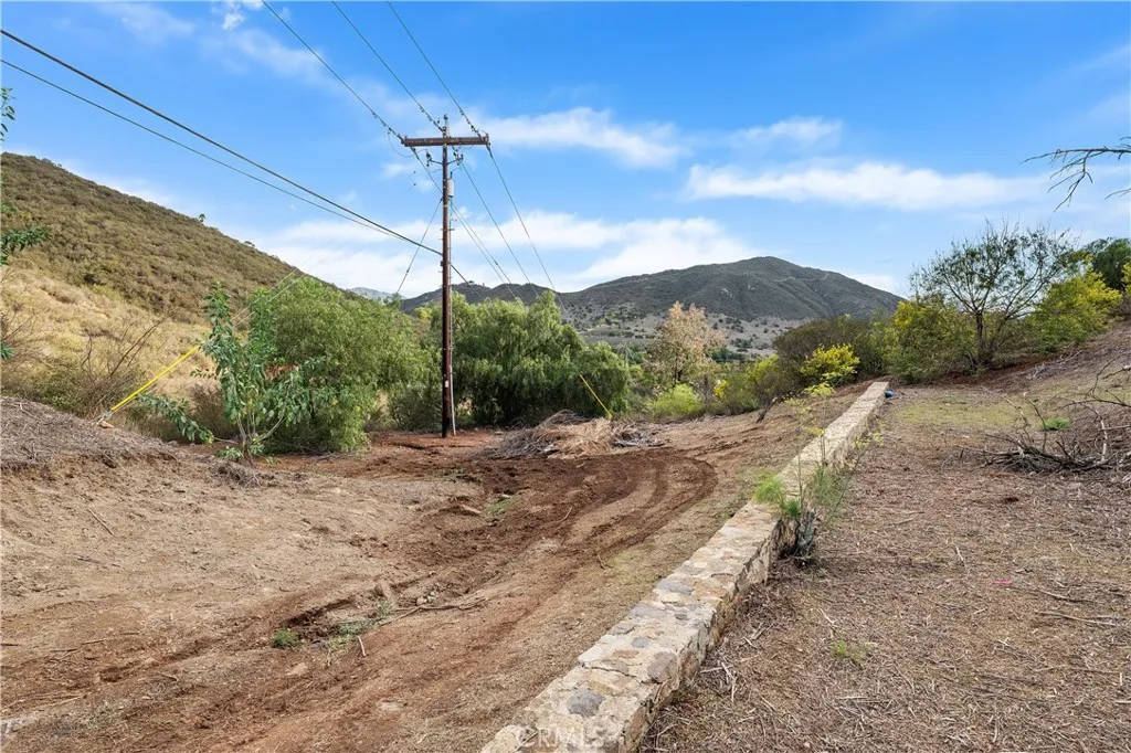 10526 Rainbrook Drive, Fallbrook, California 92028 home-pic-51