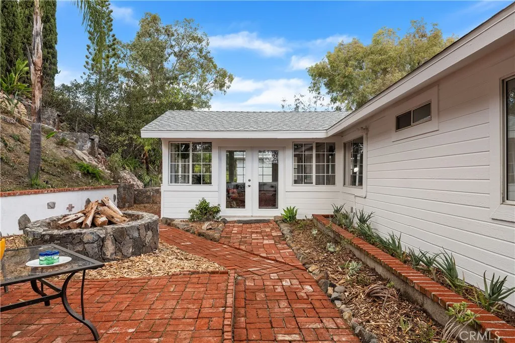 10526 Rainbrook Drive, Fallbrook, California 92028 home-pic-7