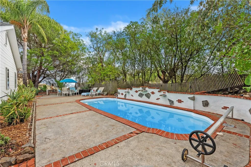 10526 Rainbrook Drive, Fallbrook, California 92028 home-pic-42