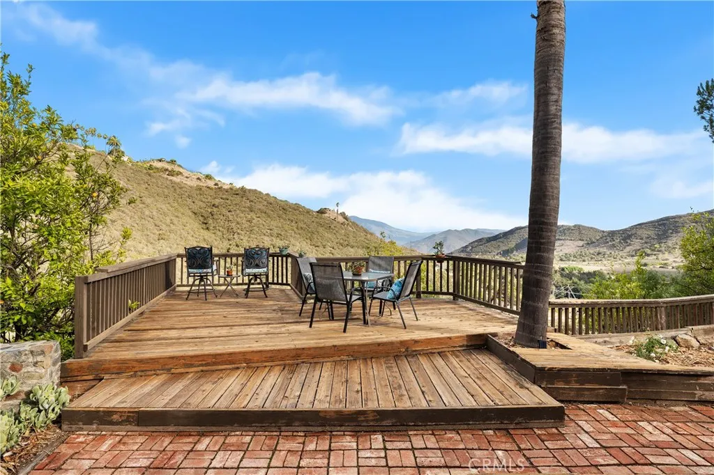 10526 Rainbrook Drive, Fallbrook, California 92028 home-pic-35