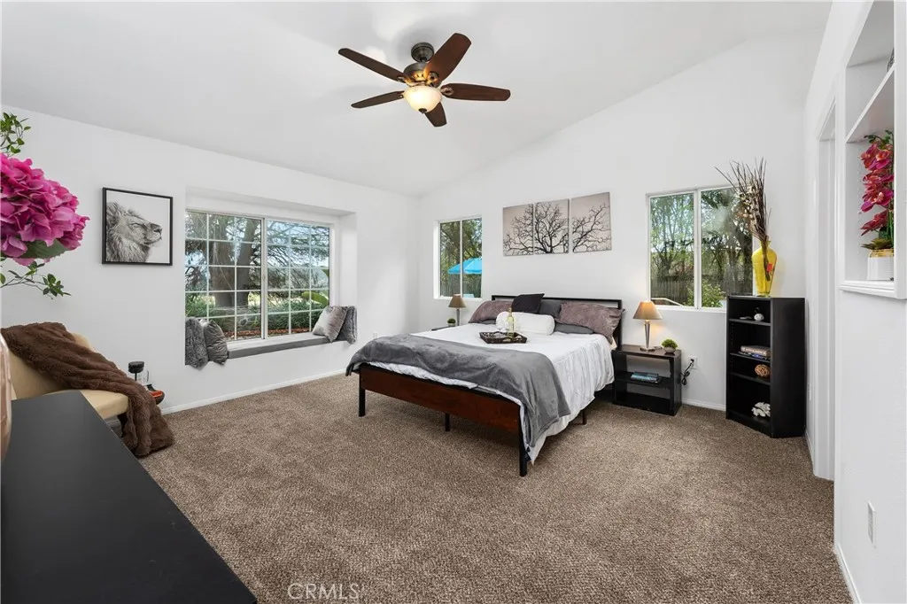 10526 Rainbrook Drive, Fallbrook, California 92028 home-pic-22