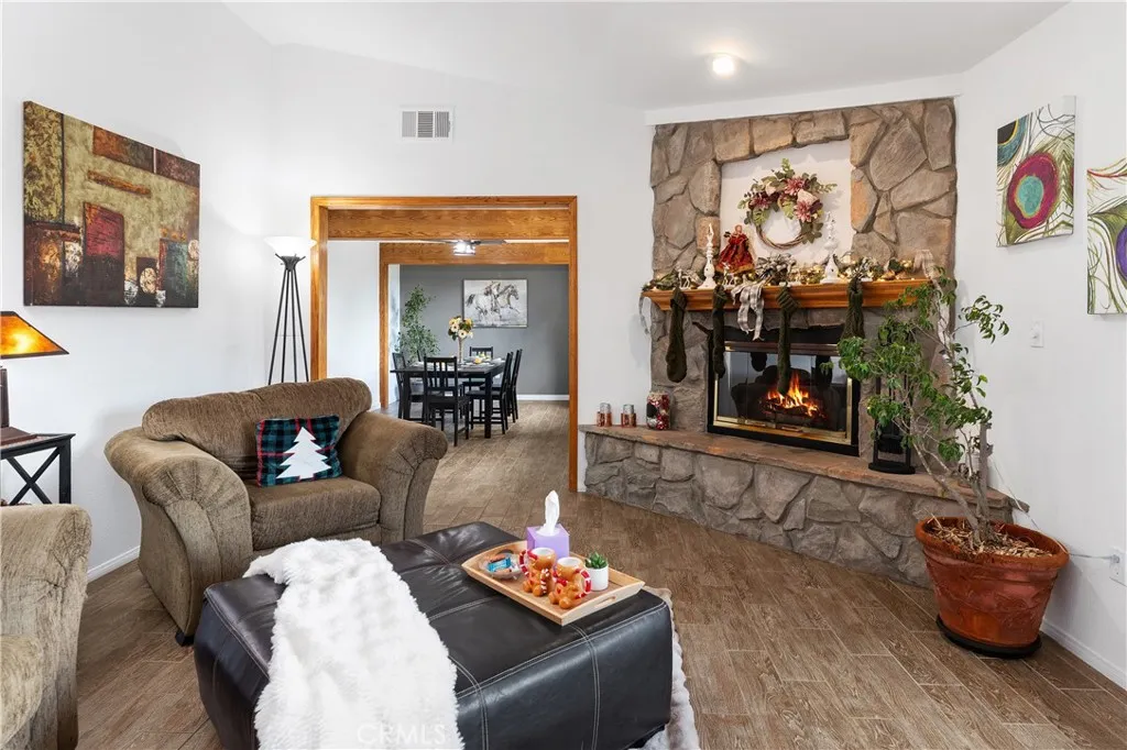 10526 Rainbrook Drive, Fallbrook, California 92028 home-pic-12