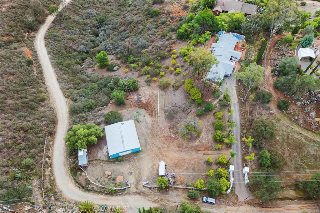 10526 Rainbrook Drive, Fallbrook, California 92028 home-pic-61