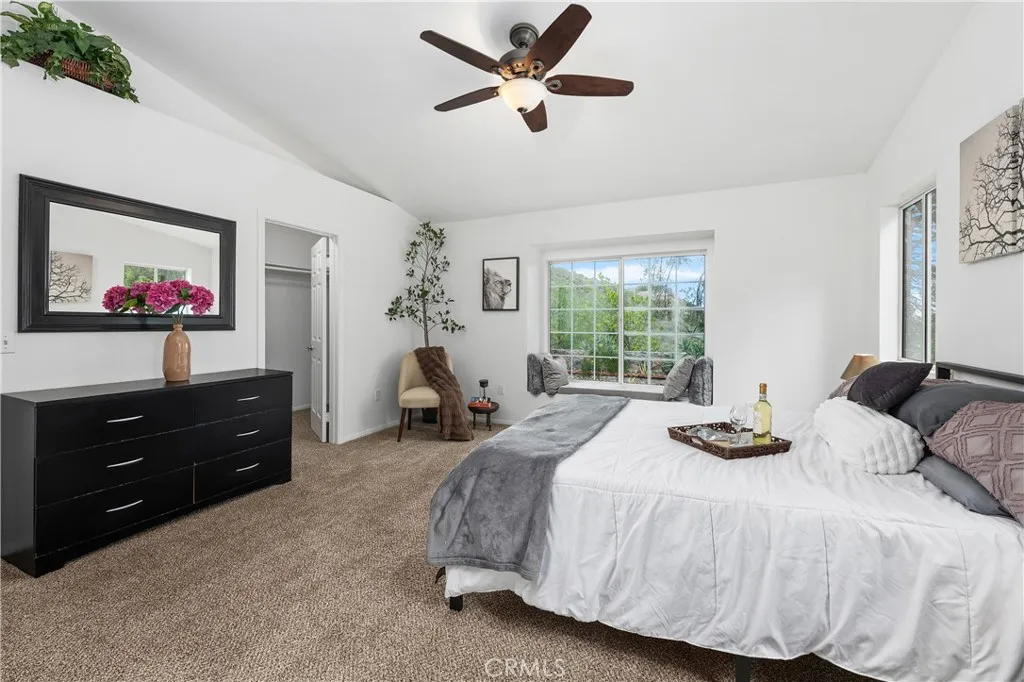 10526 Rainbrook Drive, Fallbrook, California 92028 home-pic-23