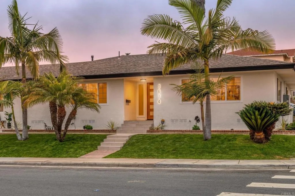 1674 Evergreen Street, Point Loma, California 92106 home-pic-0