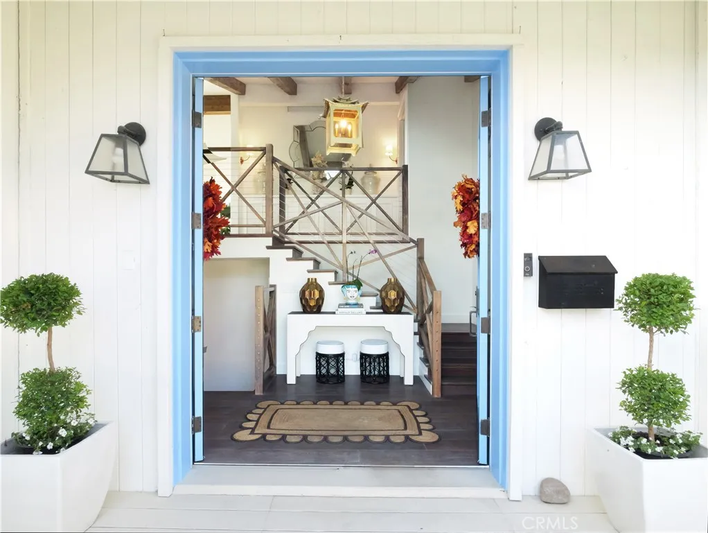 207 S Poinsettia Avenue, Manhattan Beach, California 90266 home-pic-3