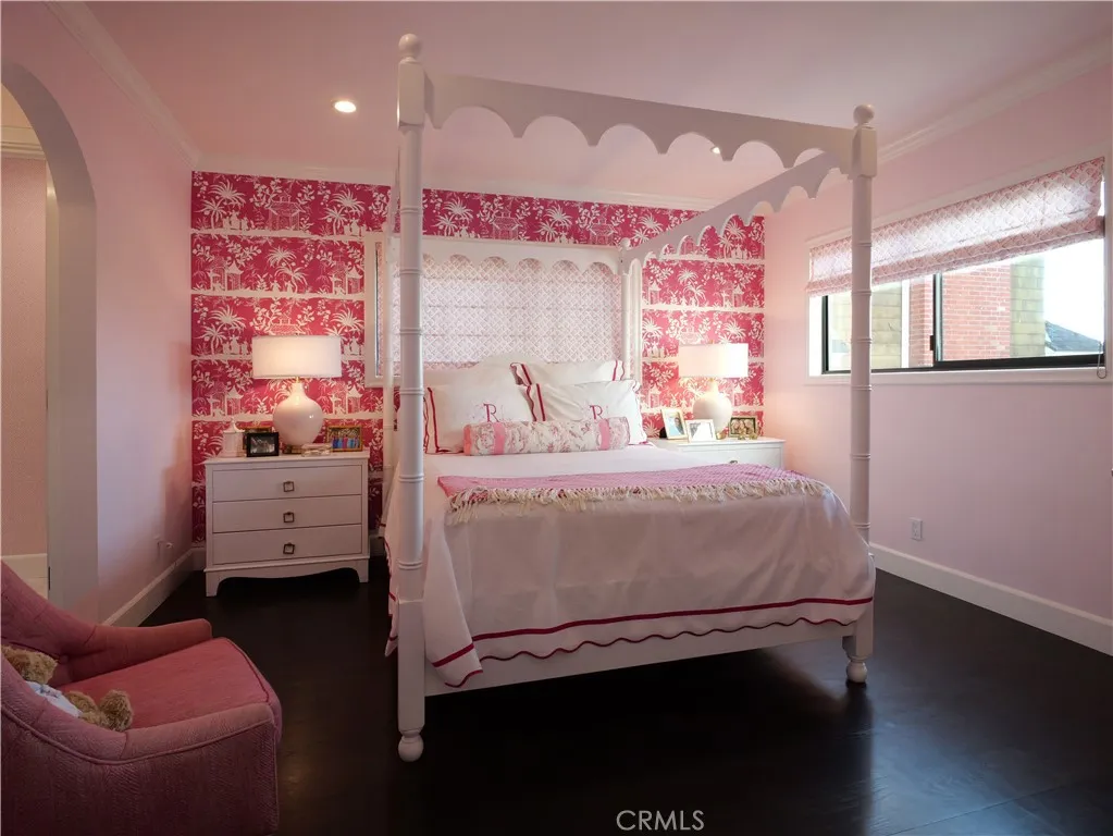 207 S Poinsettia Avenue, Manhattan Beach, California 90266 home-pic-16