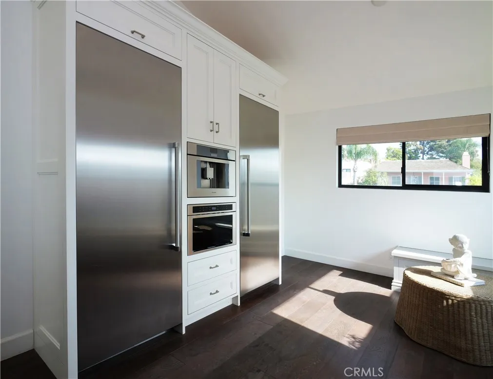 207 S Poinsettia Avenue, Manhattan Beach, California 90266 home-pic-22