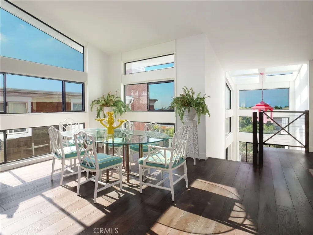 207 S Poinsettia Avenue, Manhattan Beach, California 90266 home-pic-7