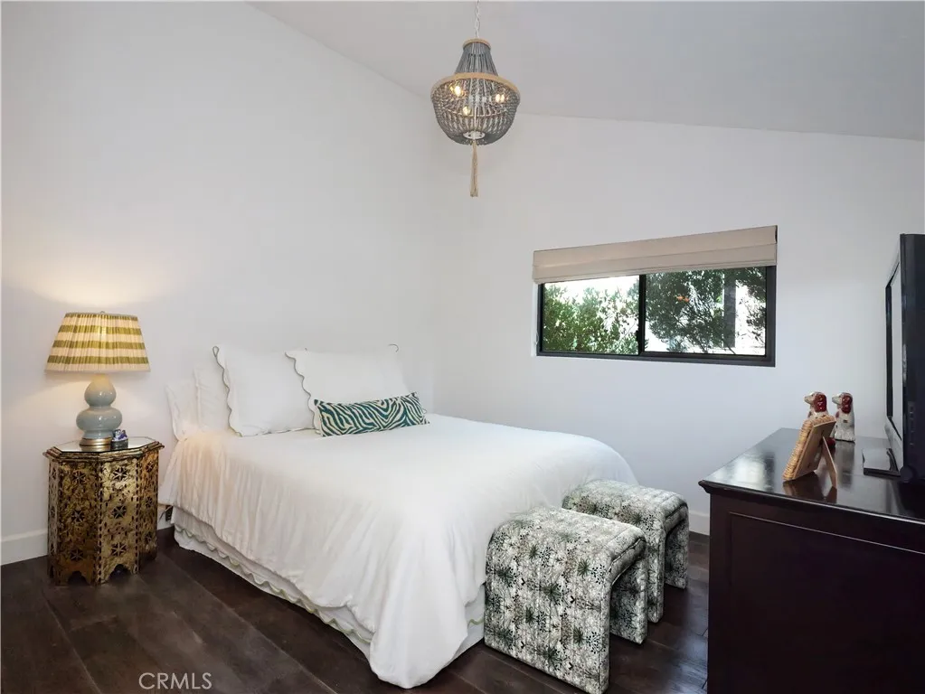 207 S Poinsettia Avenue, Manhattan Beach, California 90266 home-pic-20