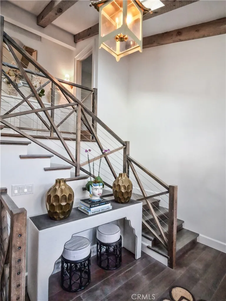 207 S Poinsettia Avenue, Manhattan Beach, California 90266 home-pic-5