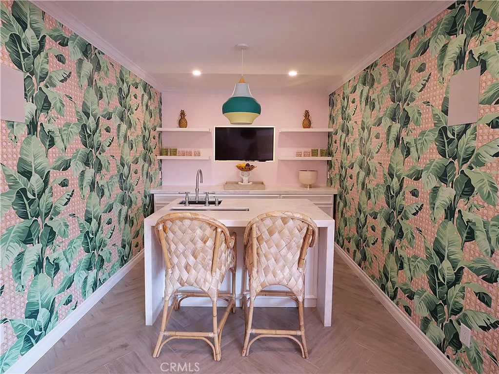 207 S Poinsettia Avenue, Manhattan Beach, California 90266 home-pic-32