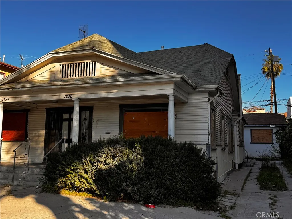 1730 N Kenmore Avenue, Los Angeles, California 90027 home-pic-1