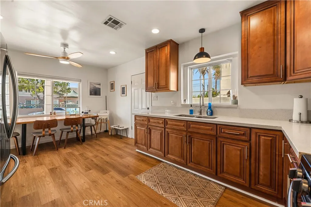 2186 Lime Avenue, Long Beach, California 90806 home-pic-13