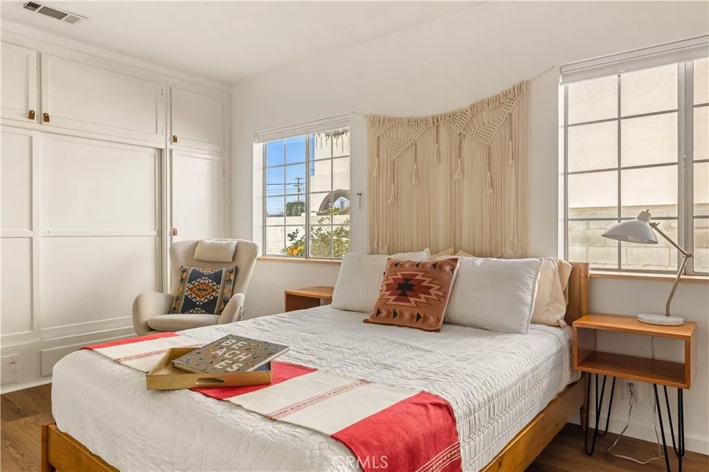 2186 Lime Avenue, Long Beach, California 90806 home-pic-19