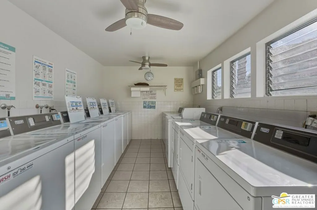 1268 E Ramon Road 31, Palm Springs, California 92264 home-pic-24