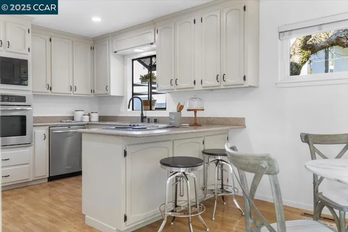 4604 Lawrence Dr, Castro Valley, California 94546