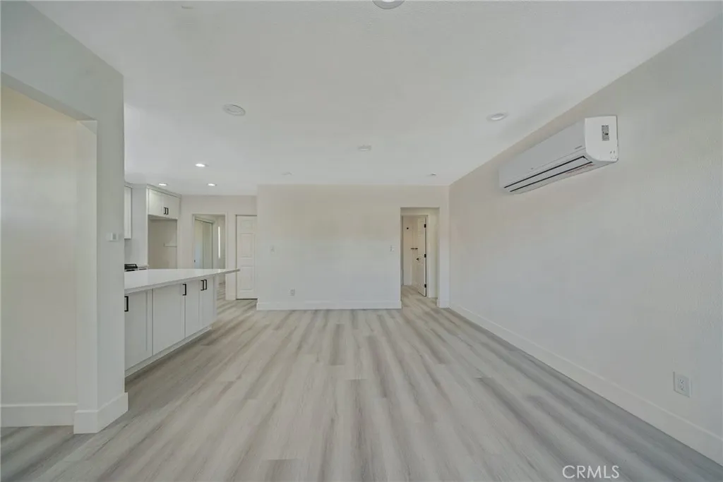 2757 W Rialto, Rialto, California 92376 home-pic-4